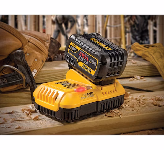 ¿Cansado de que la Batería te Deje a la Mitad del Trabajo? La Solución se Llama DEWALT 🛠️